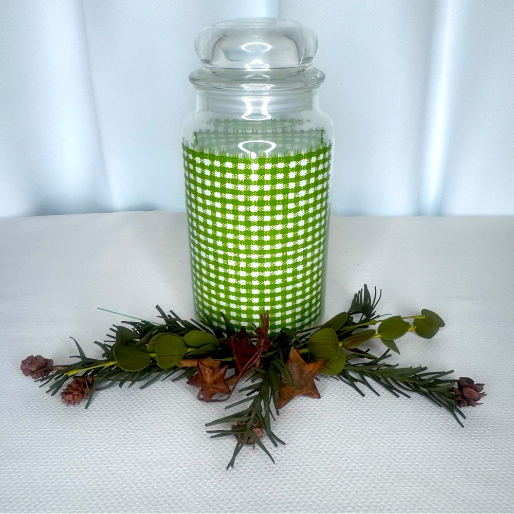 ON SALE‼️ Vintage Anchor Hocking green & white gingham checks glass canister jar